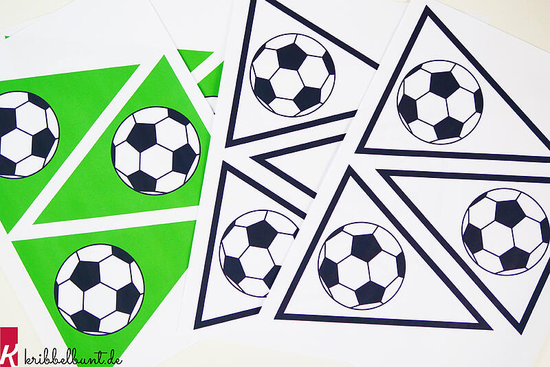 Fußball Girlande basteln mit Vorlage | Kribbelbunt