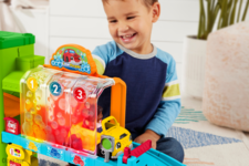 Gewinnt 2 interaktiven Little People Auto Waschwerkstatt Sets