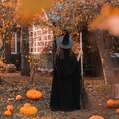 Gute-Nacht-Geschichte "Die Sprichwort-Hexe Maja"