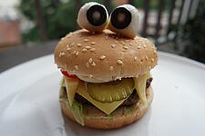 Halloween-Snacks - Vampir-Burger 