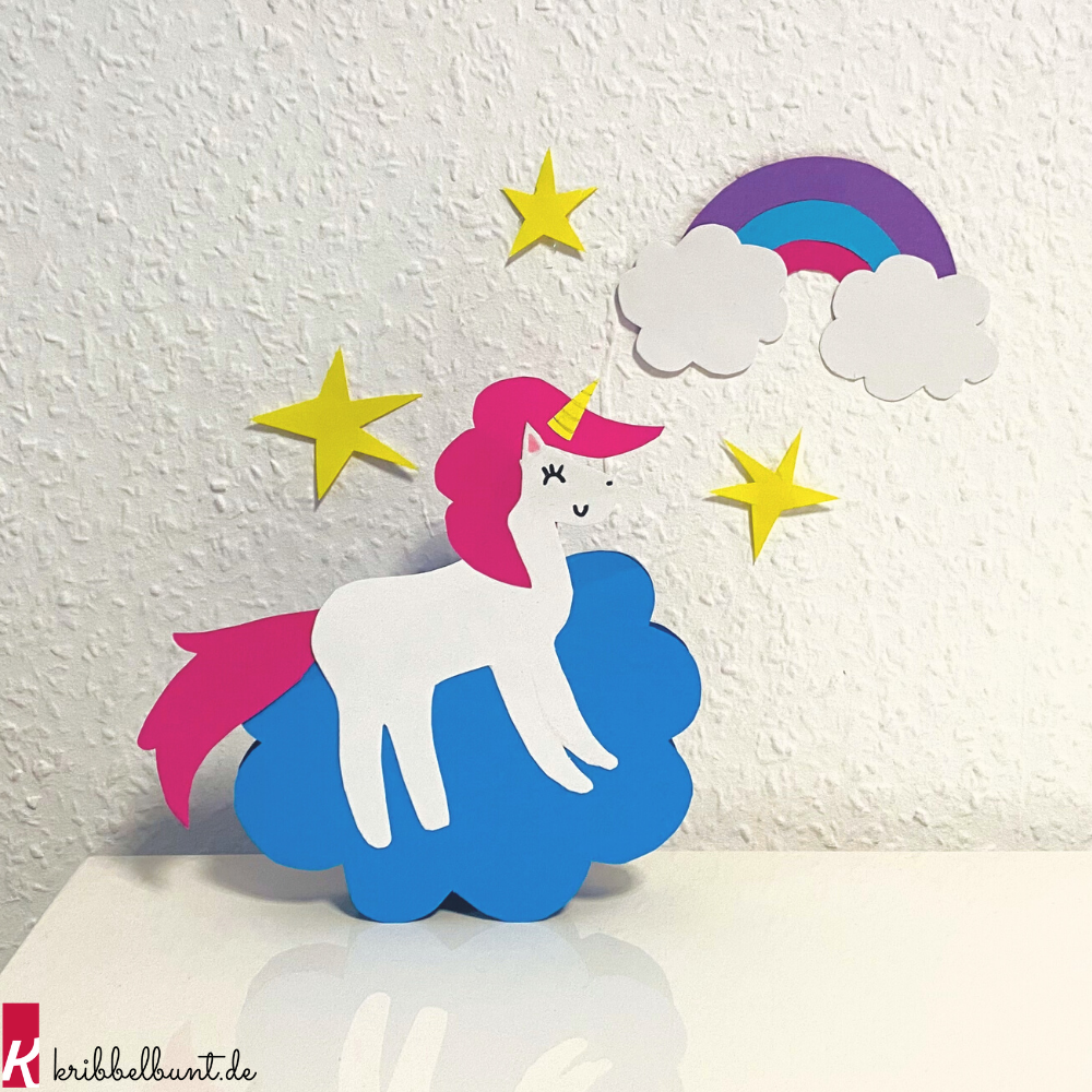 Einhorn basteln mit Tonpapier - Schritt 5