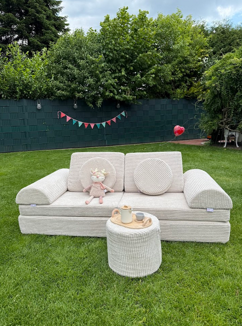 Outdoor Picknick mit einem Spielsofa von Linodino